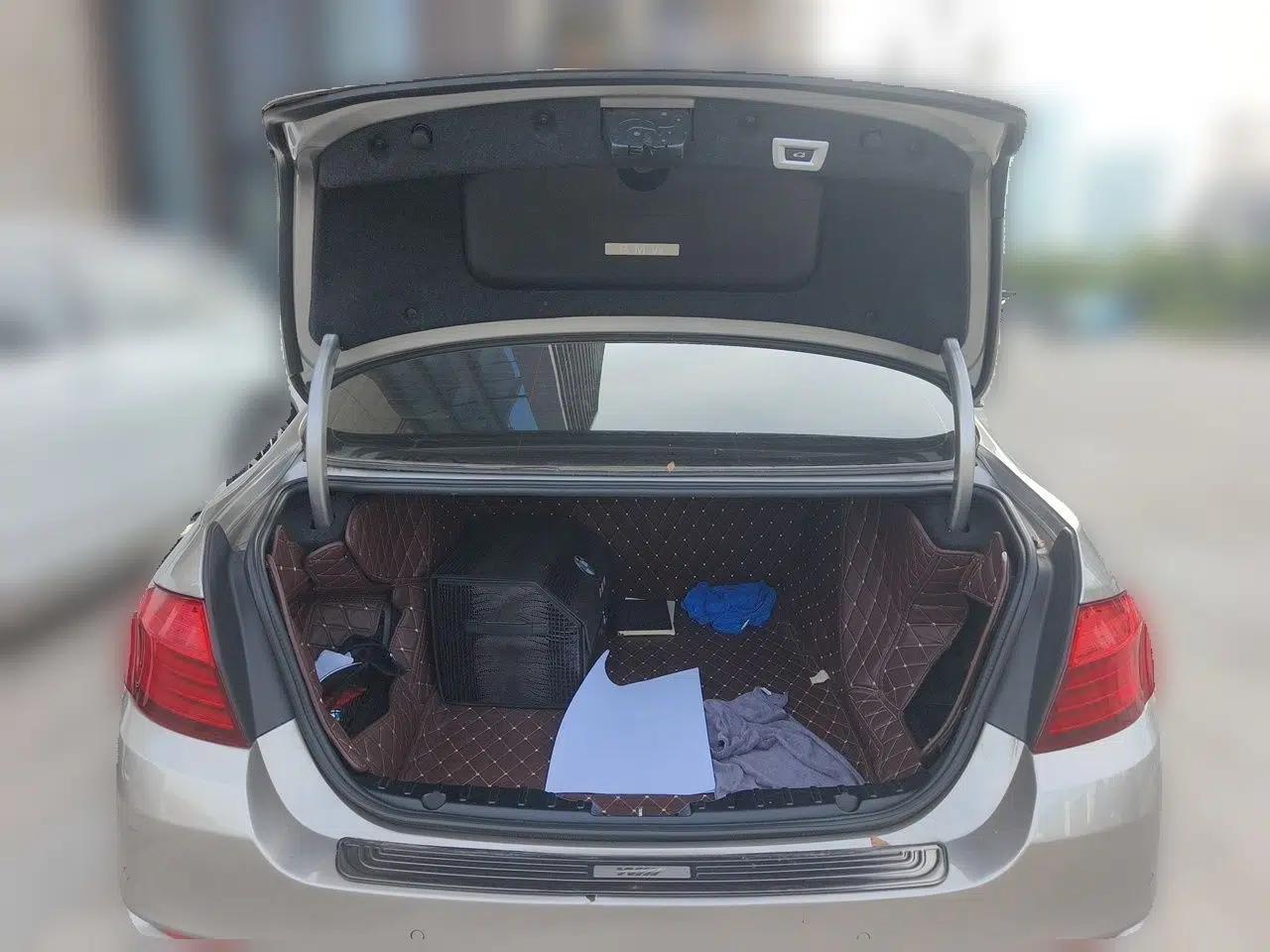 BMW 5 Series 2017 525Li Leading Model — миниатюра 19
