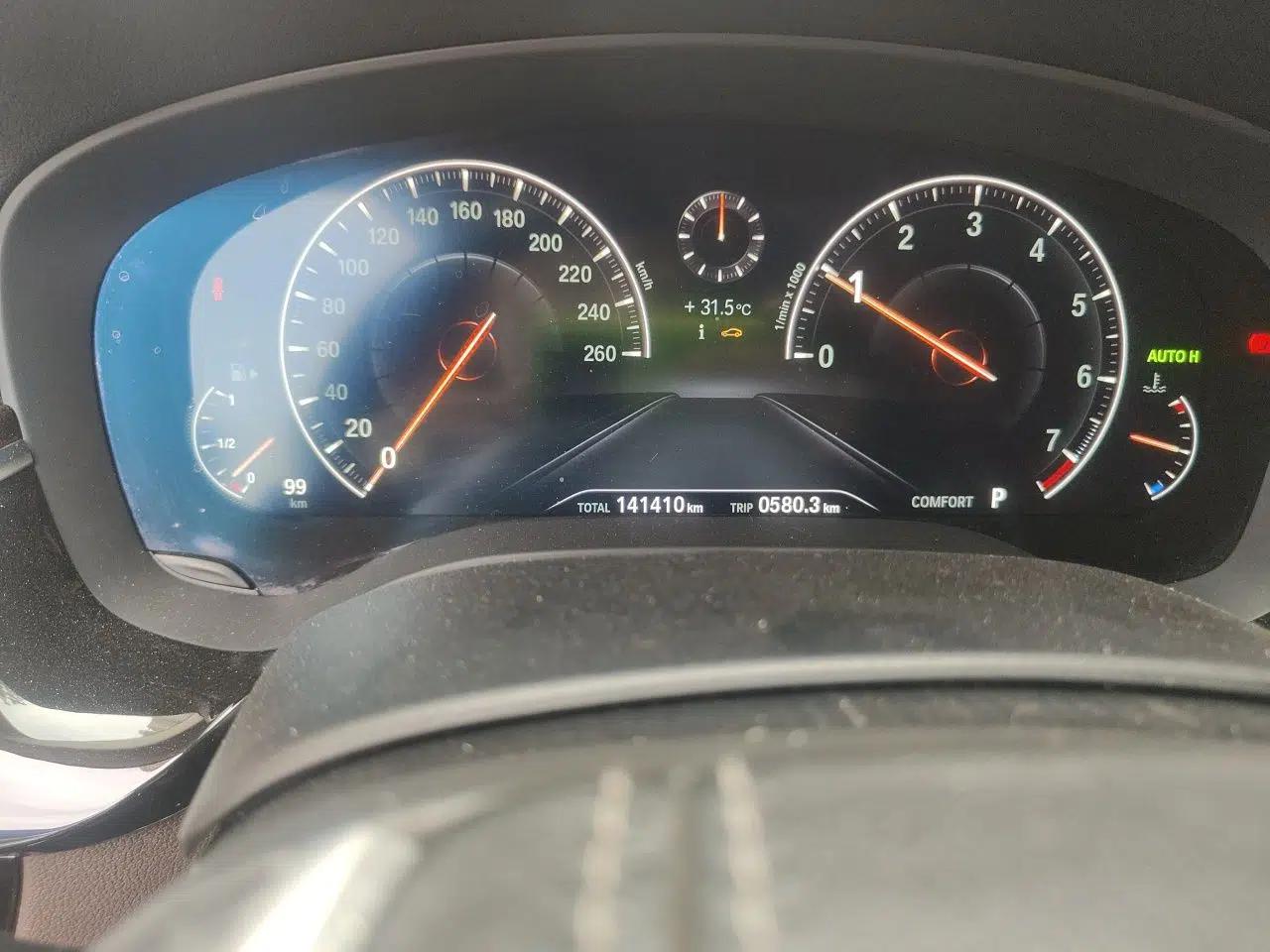 BMW 5 Series 2019 525Li Luxury Package — миниатюра 12