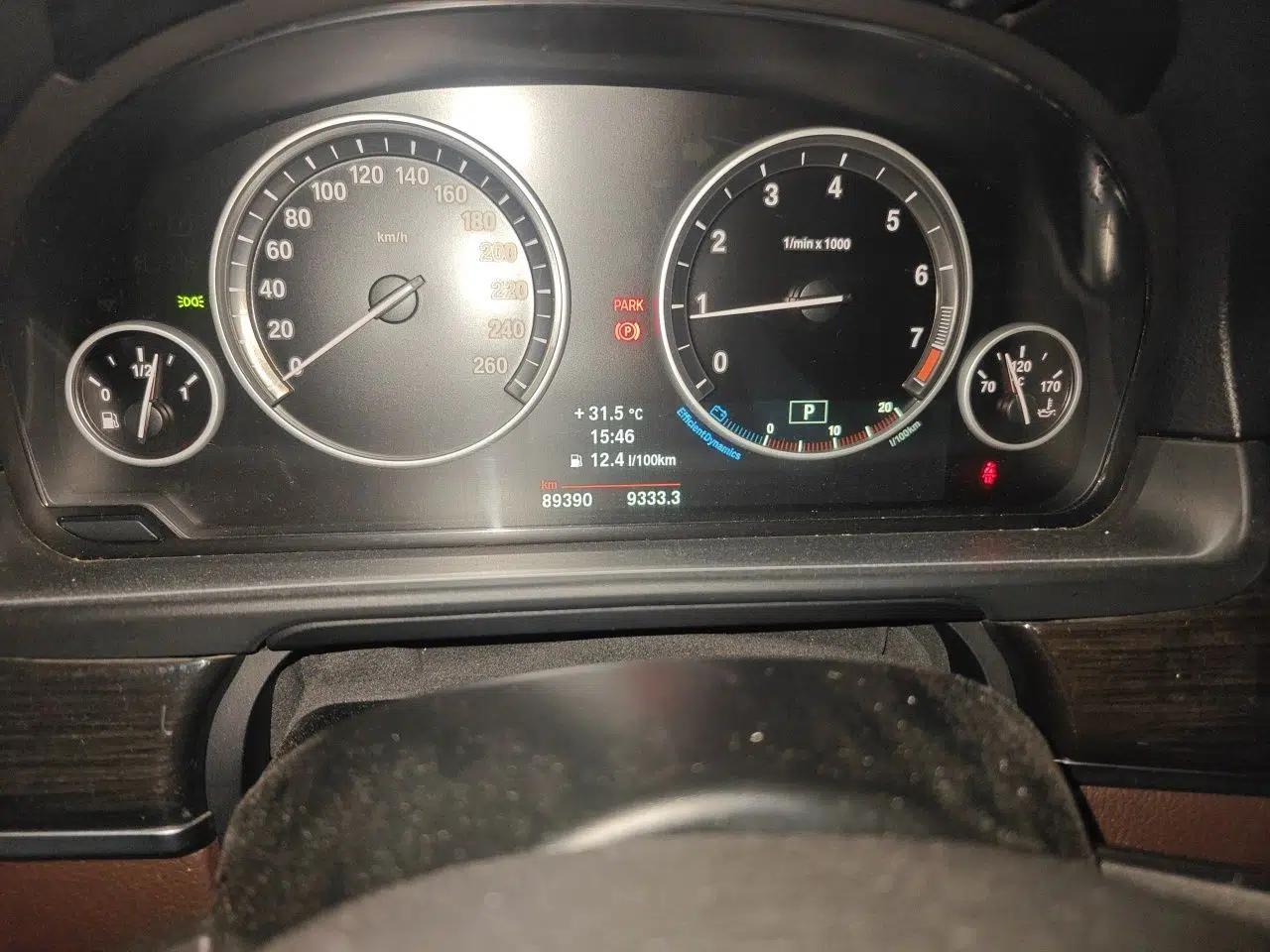 BMW 5 Series 2014 525Li Luxury Design Package — миниатюра 12