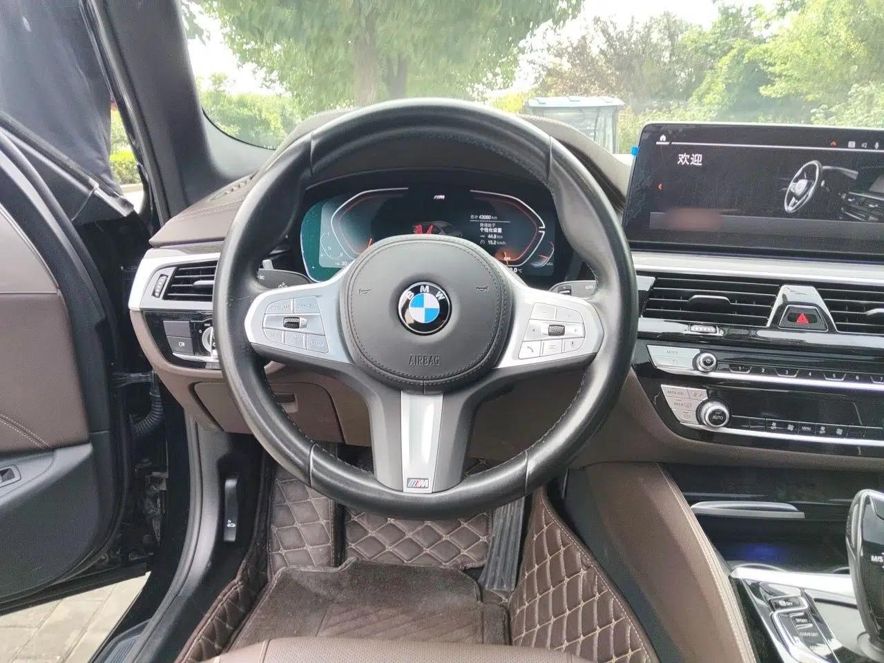 BMW 5 Series 2022 Second Facelift 525Li M Sport Package — миниатюра 10
