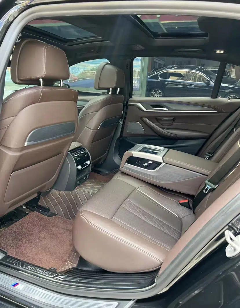 BMW 5 Series 2021 530Li Luxury Edition M Sport Package — миниатюра 15