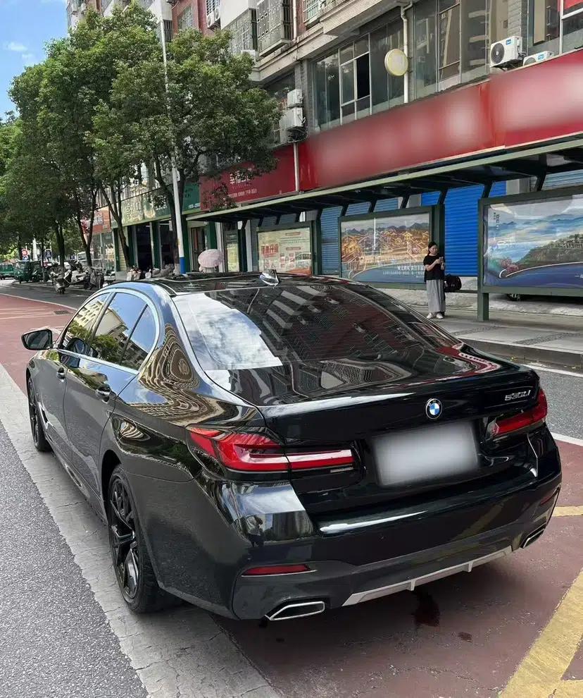 BMW 5 Series 2021 530Li Luxury Edition M Sport Package — миниатюра 5