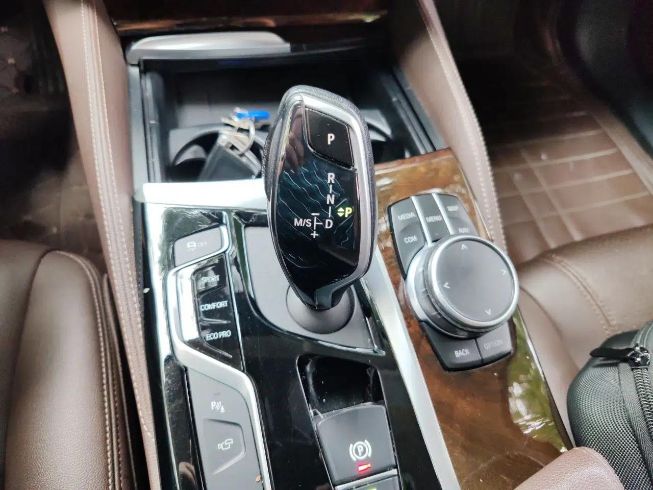 BMW 5 Series 2020 525Li Luxury Package — миниатюра 14