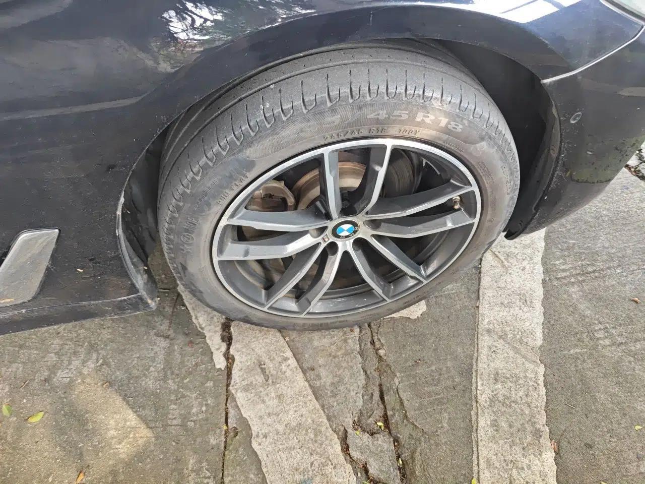 BMW 5 Series 2022 Second Facelift 525Li M Sport Package — миниатюра 8