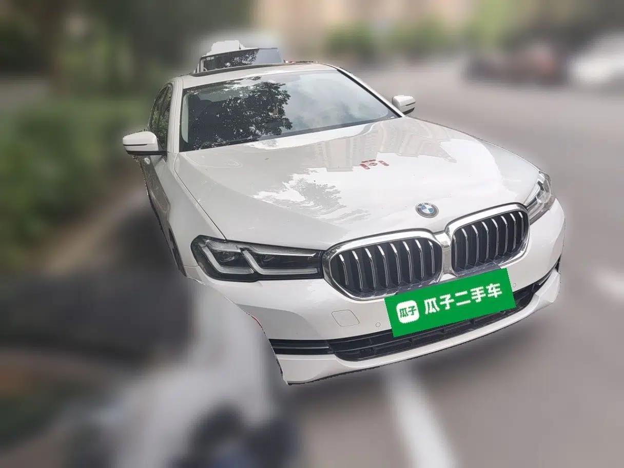 BMW 5 Series 2022 Second Facelift 530Li Leading Edition Luxury Package — миниатюра 3