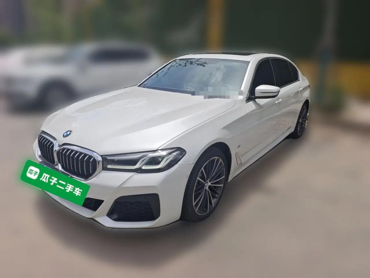 BMW 5 Series 2022 Second Facelift 530Li Leading Edition M Sport Package — миниатюра 1