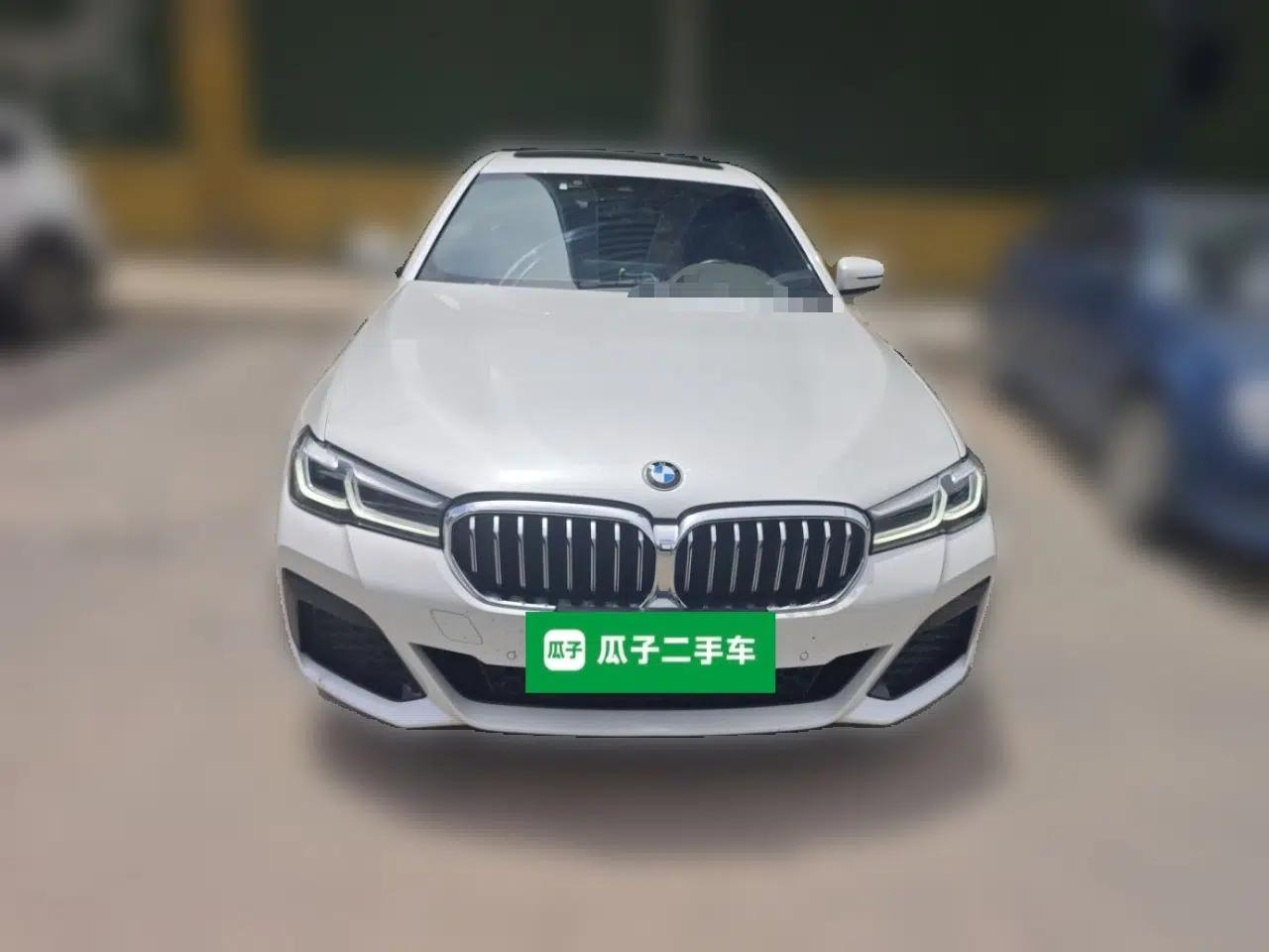 BMW 5 Series 2022 Second Facelift 530Li Leading Edition M Sport Package — миниатюра 2