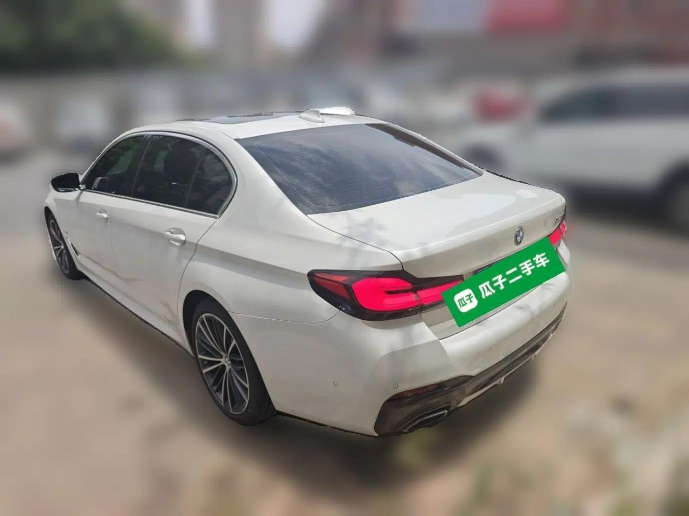 BMW 5 Series 2022 Second Facelift 530Li Leading Edition M Sport Package — миниатюра 4