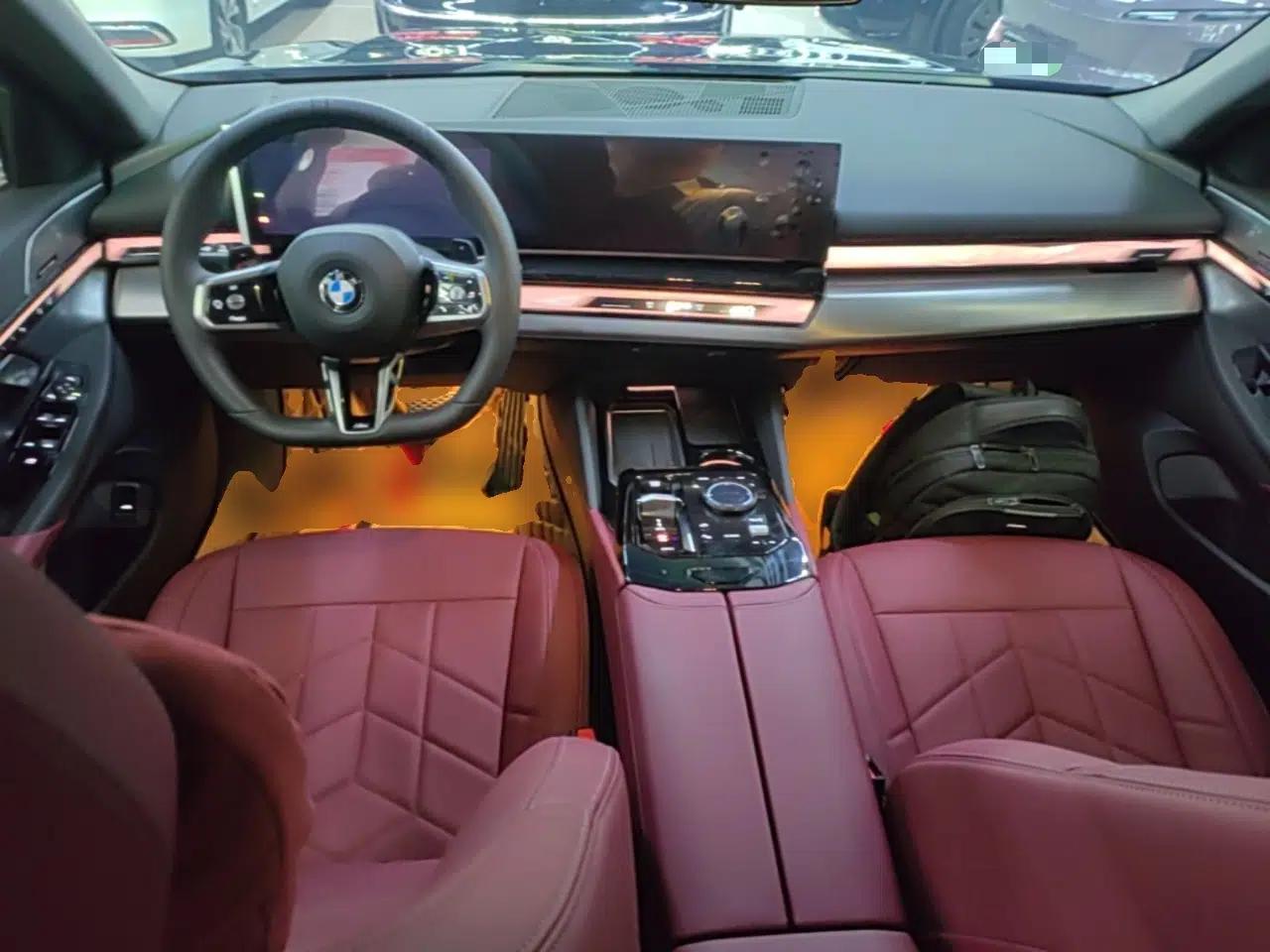 BMW 5 Series 2026 530Li Leading M Sport Package — миниатюра 17