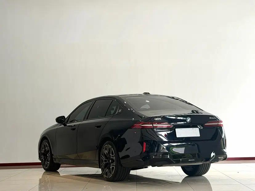 BMW 5 Series 2026 530Li Prestige M Sport Package — миниатюра 5