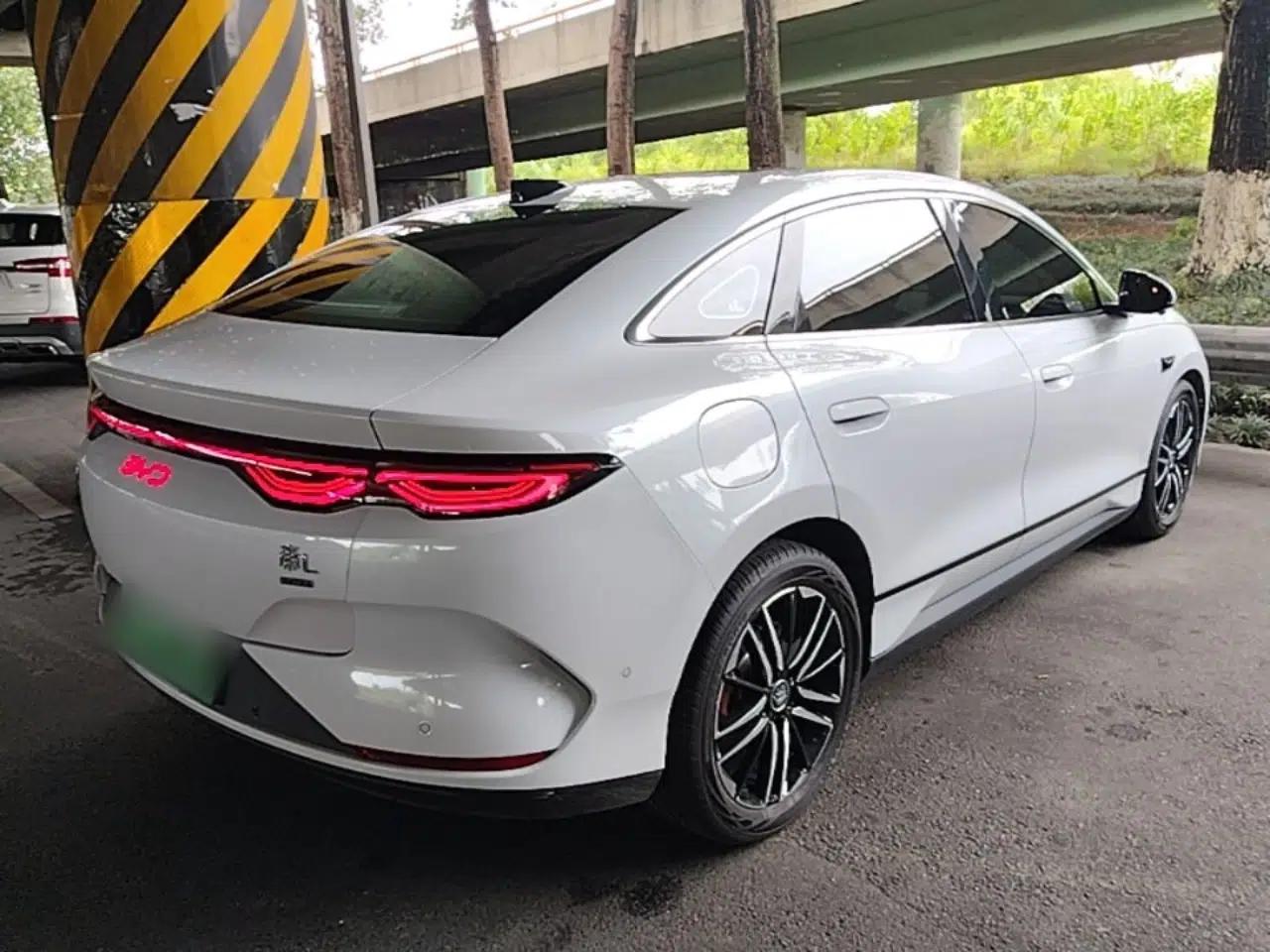 BYD Qin L 2025 EV 545KM Cloud Suspension Edition — миниатюра 6