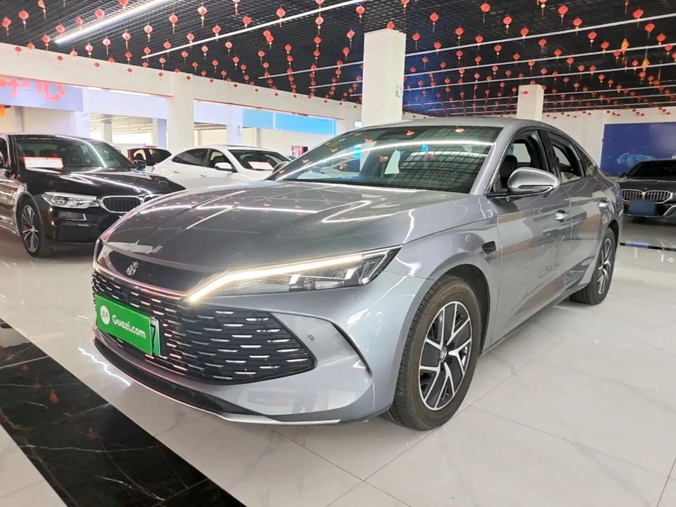 BYD Qin L 2025 DM-i Smart Drive 120KM Superior Model — миниатюра 1