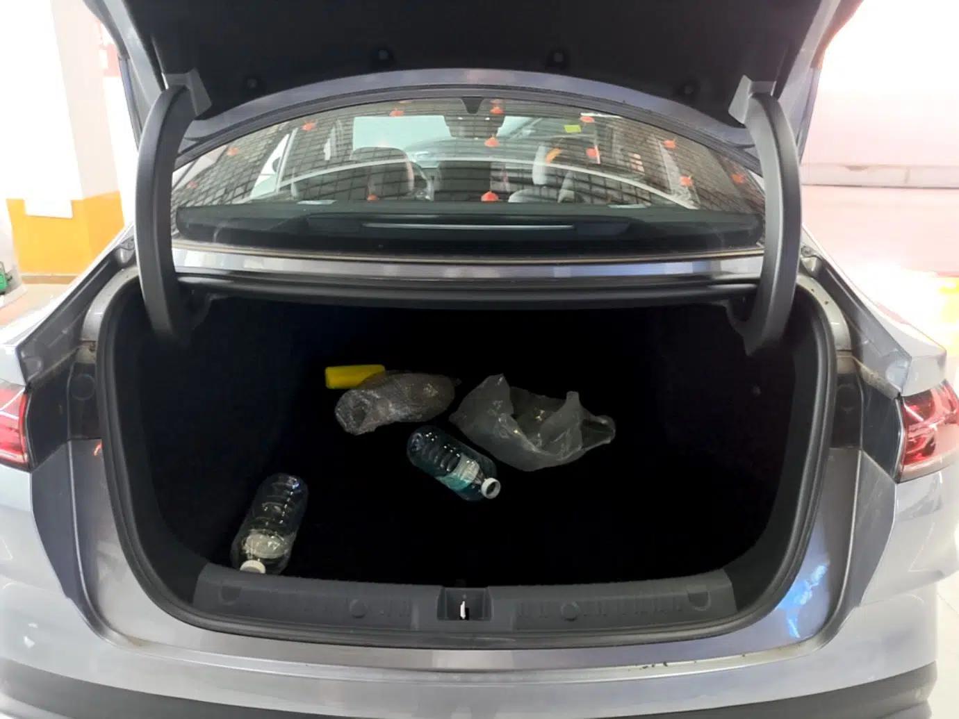 BYD Qin L 2025 DM-i Smart Drive 120KM Superior Model — миниатюра 22