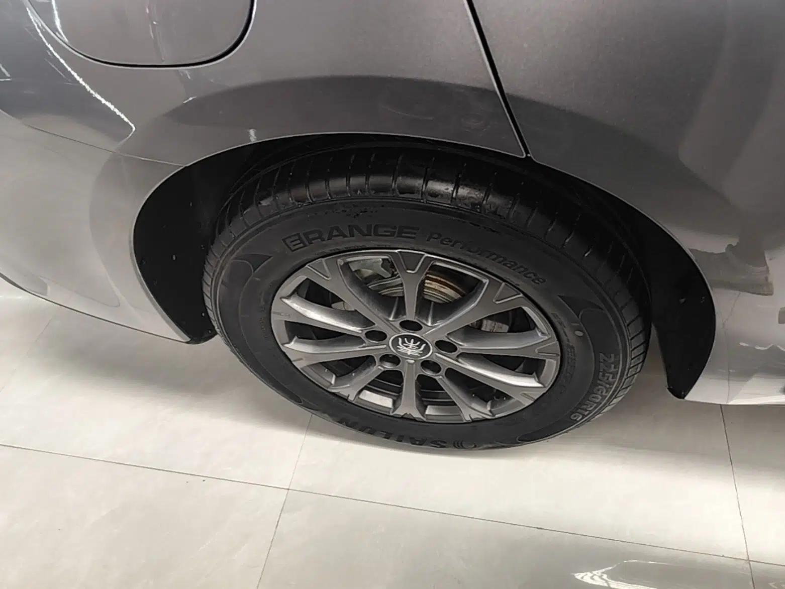BYD Qin L 2024 DM-i 80KM Leading Model — миниатюра 11