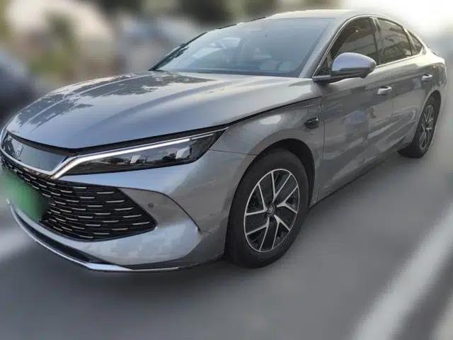 BYD Qin L 2025 DM-i Smart Drive 120KM Leading Model