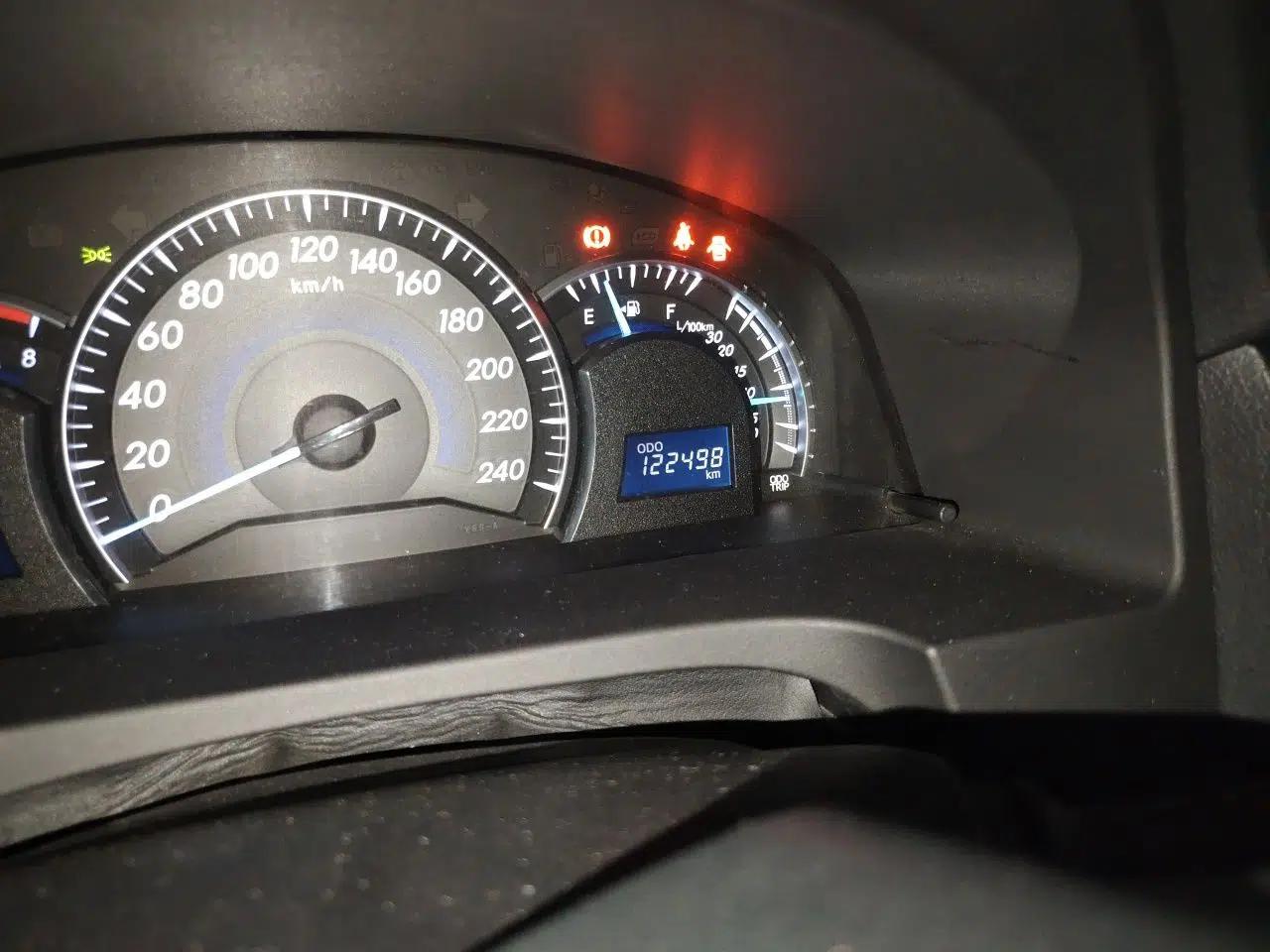 Toyota Camry 2013 2.5G Comfort Edition — миниатюра 12