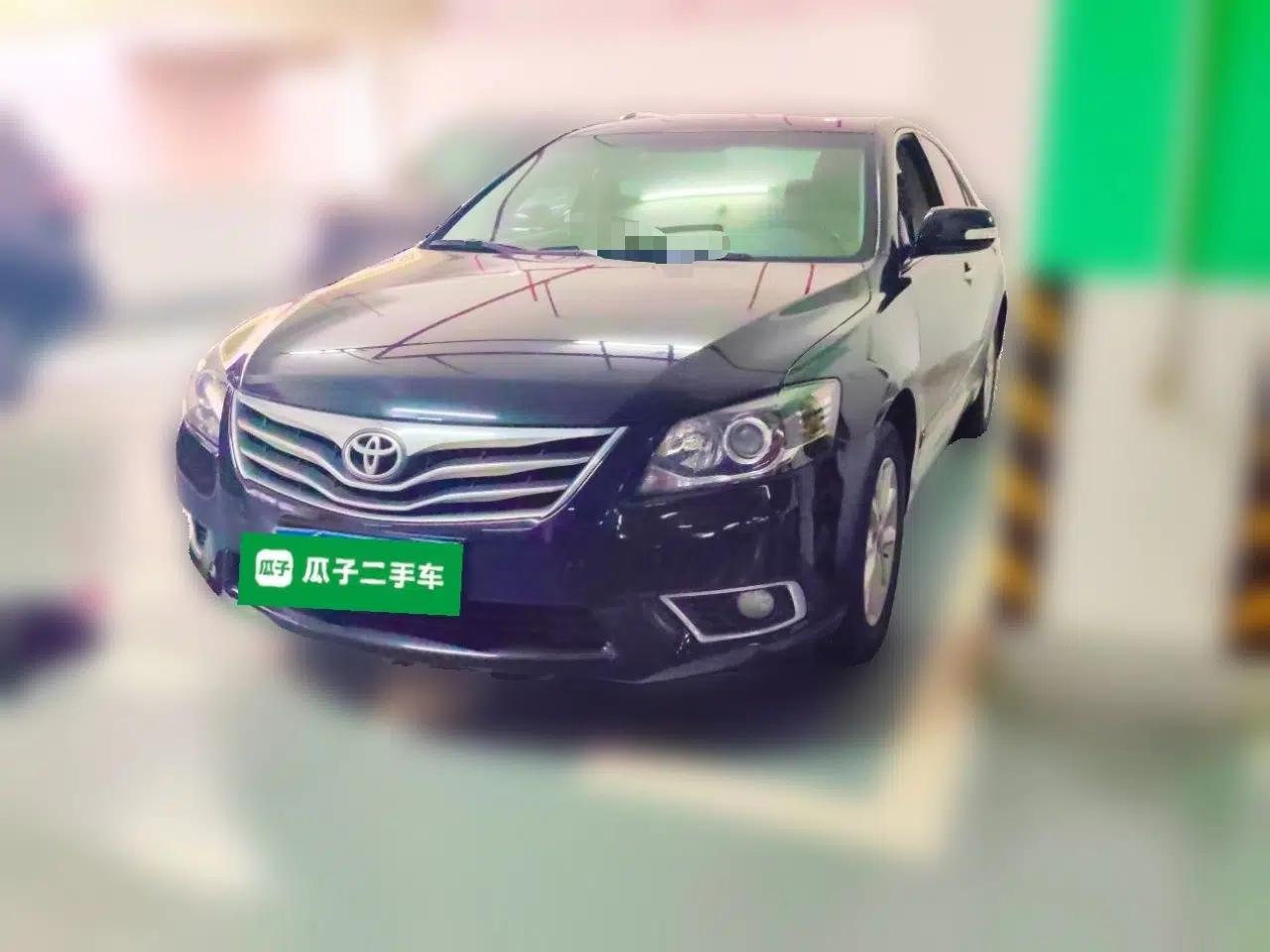 Toyota Camry 2013 200E Classic Elite Edition — миниатюра 1