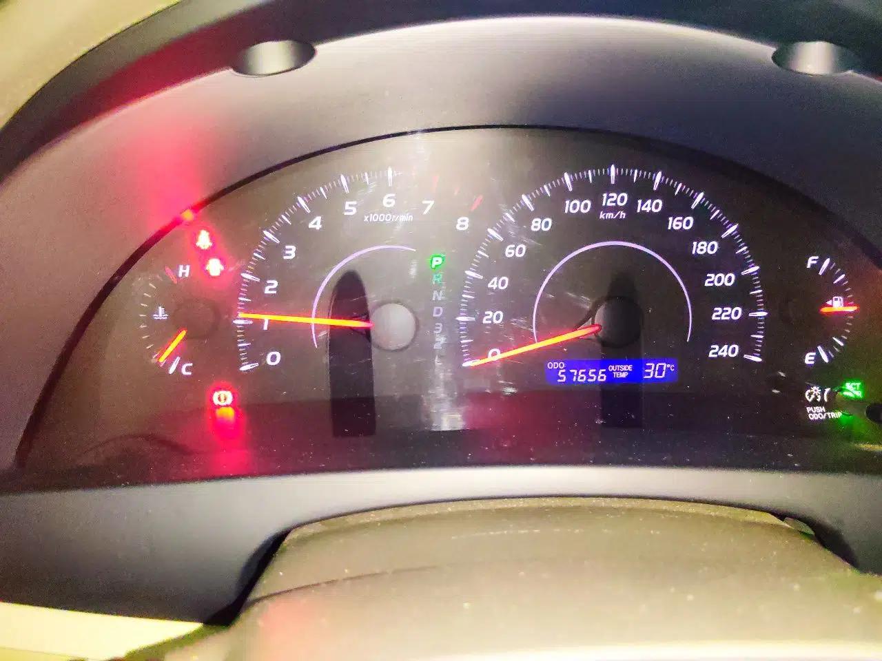 Toyota Camry 2013 200E Classic Elite Edition — миниатюра 11