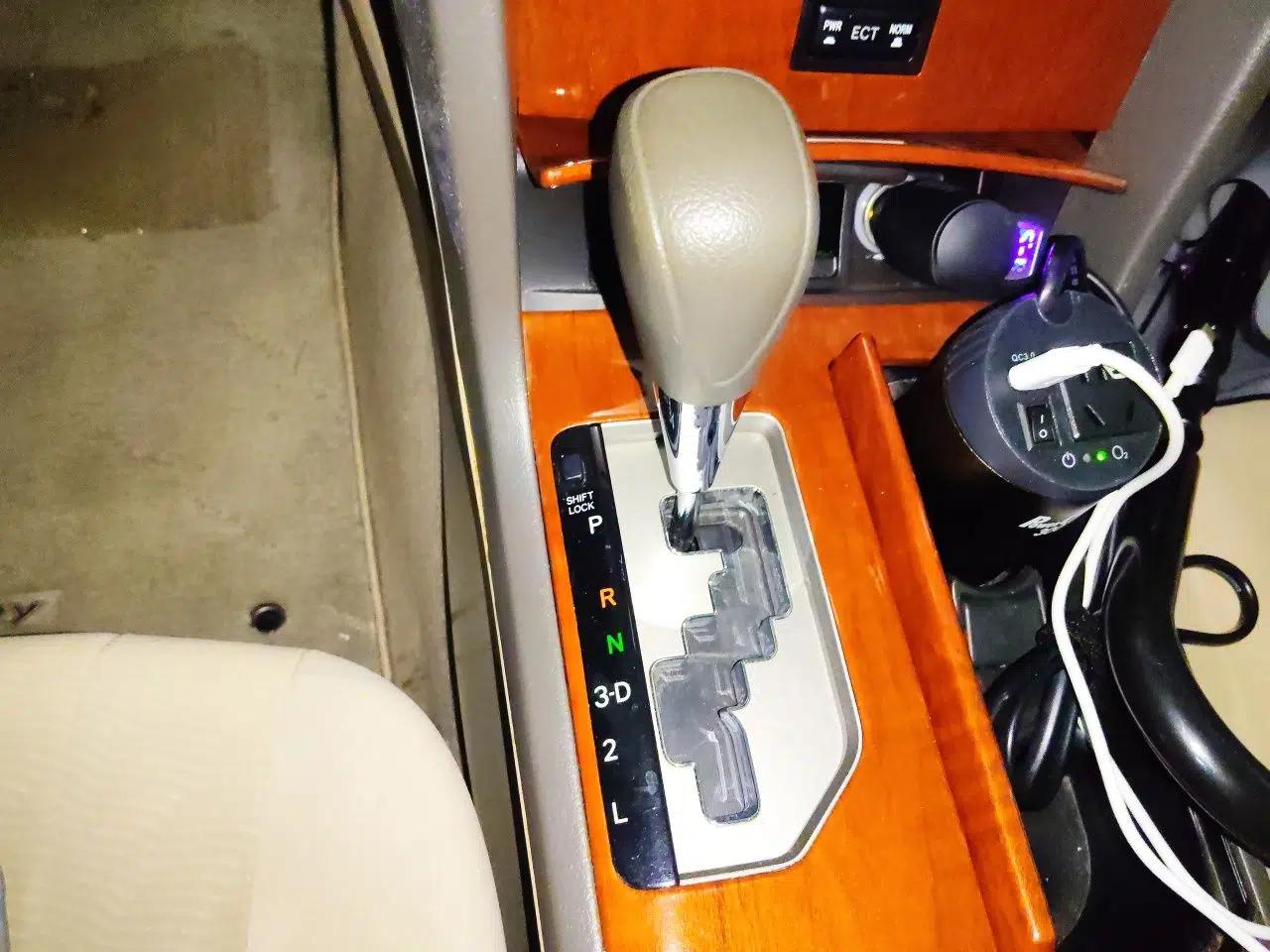 Toyota Camry 2013 200E Classic Elite Edition — миниатюра 14