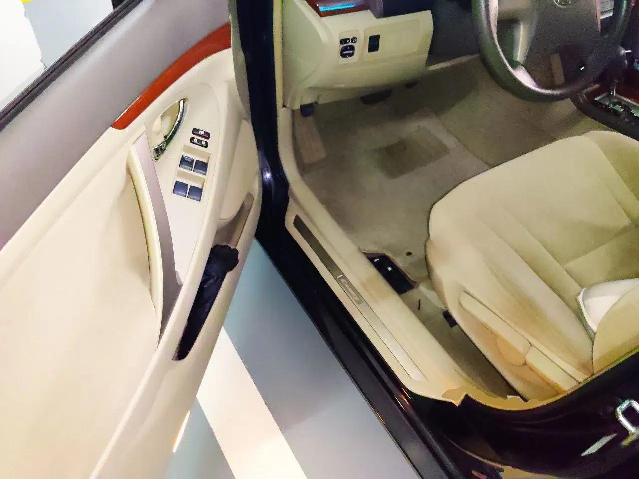 Toyota Camry 2013 200E Classic Elite Edition — миниатюра 16
