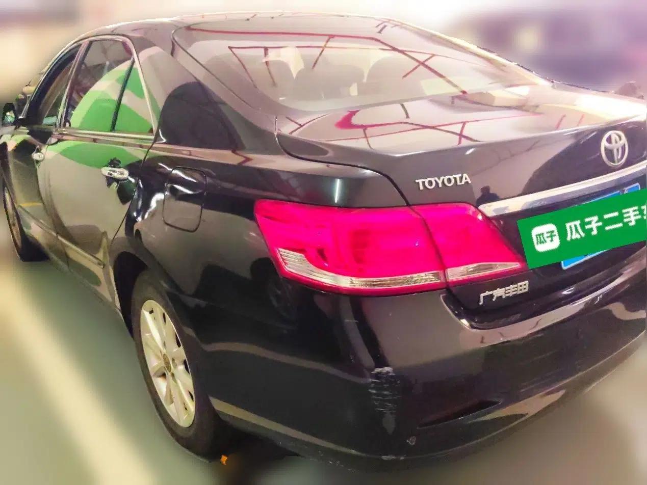 Toyota Camry 2013 200E Classic Elite Edition — миниатюра 4