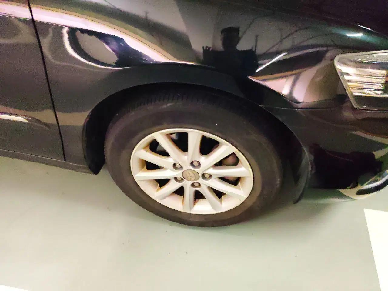 Toyota Camry 2013 200E Classic Elite Edition — миниатюра 8
