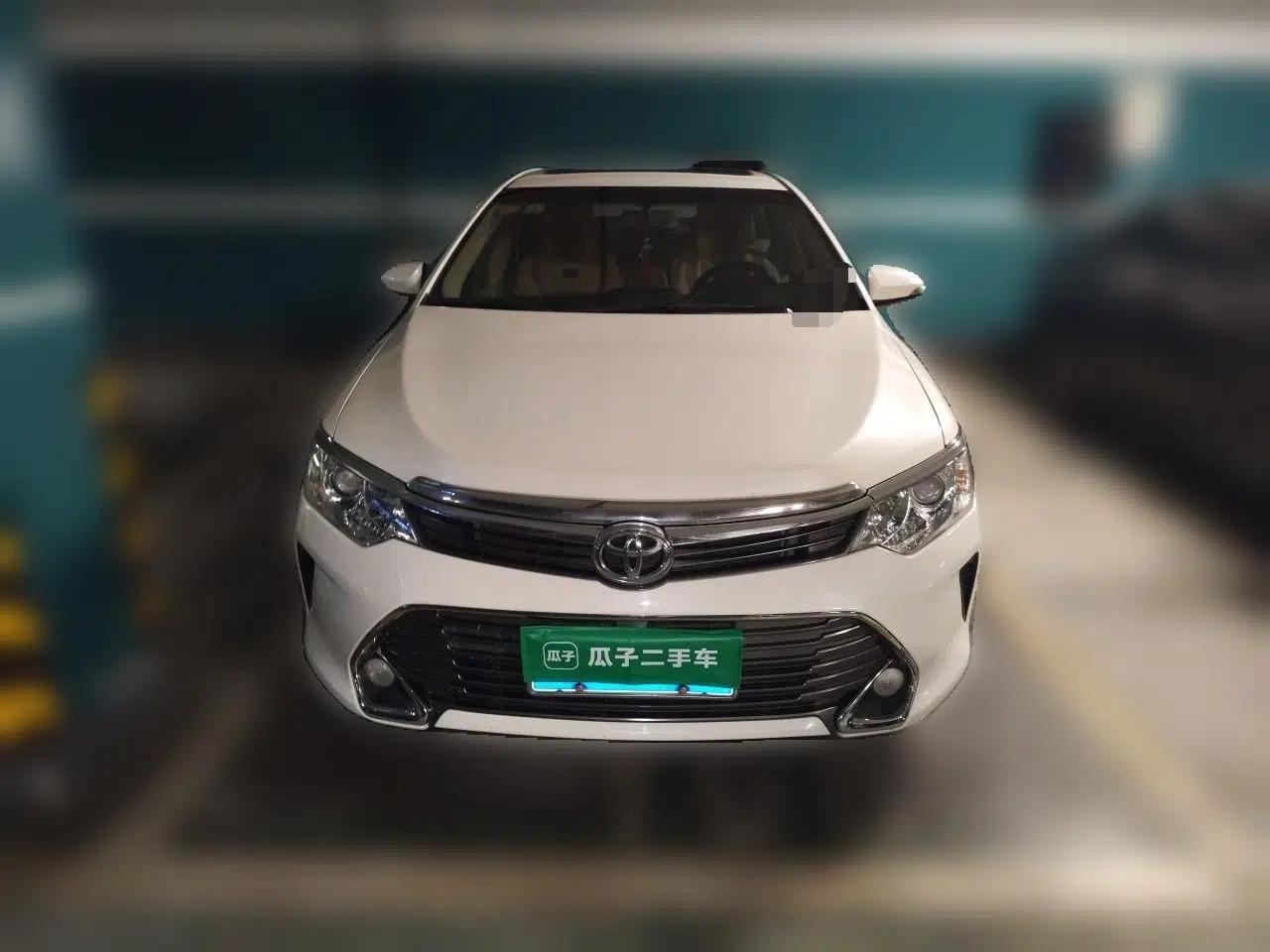 Toyota Camry 2015 2.0E Elite Edition — миниатюра 2