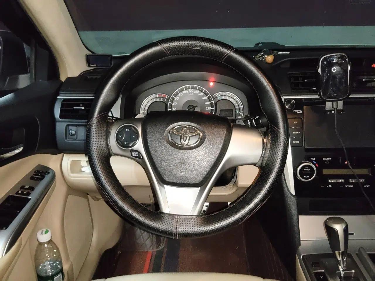 Toyota Camry 2012 Junrui 2.0S Radiant Edition — миниатюра 10