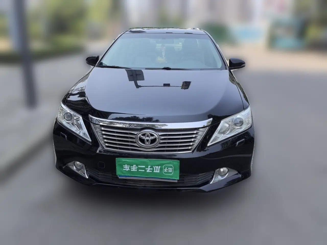 Toyota Camry 2012 2.0G Luxury Edition — миниатюра 2