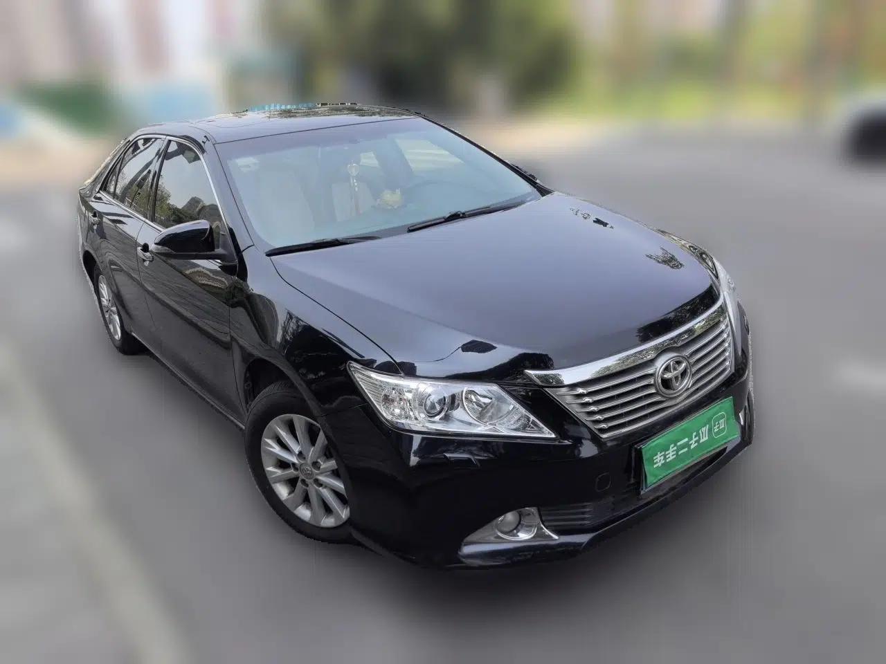 Toyota Camry 2012 2.0G Luxury Edition — миниатюра 3