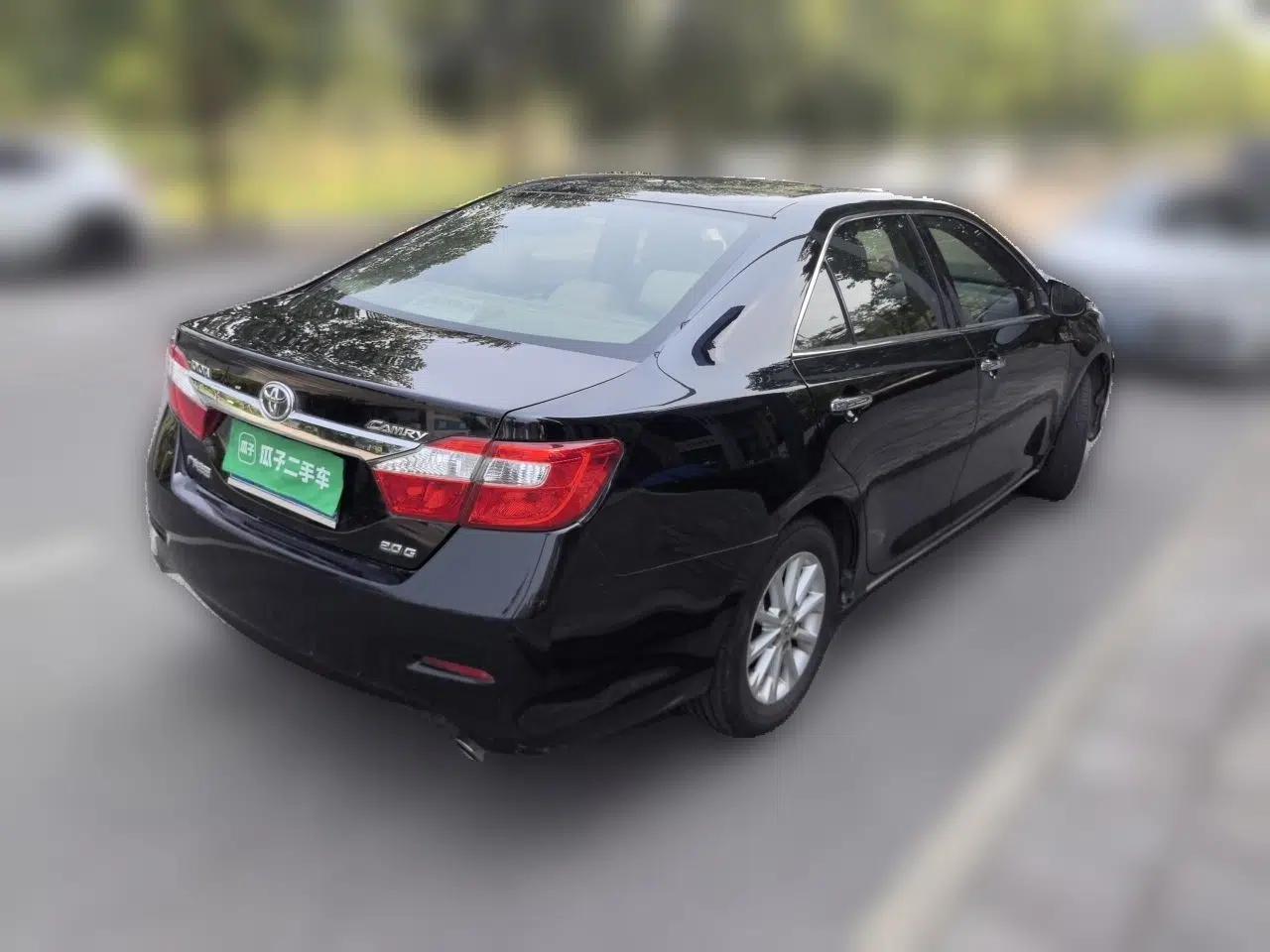 Toyota Camry 2012 2.0G Luxury Edition — миниатюра 6