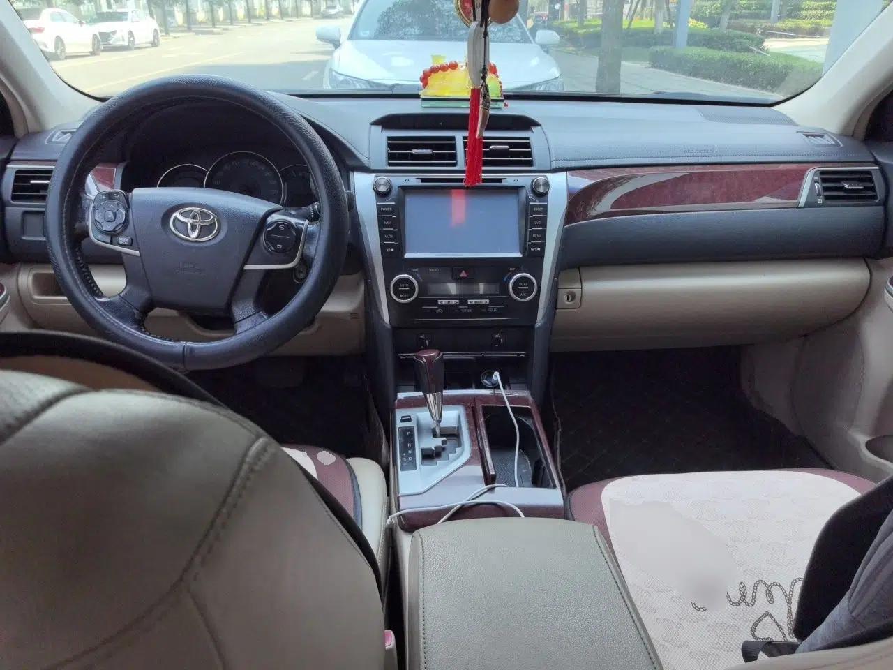 Toyota Camry 2012 2.0G Luxury Edition — миниатюра 9