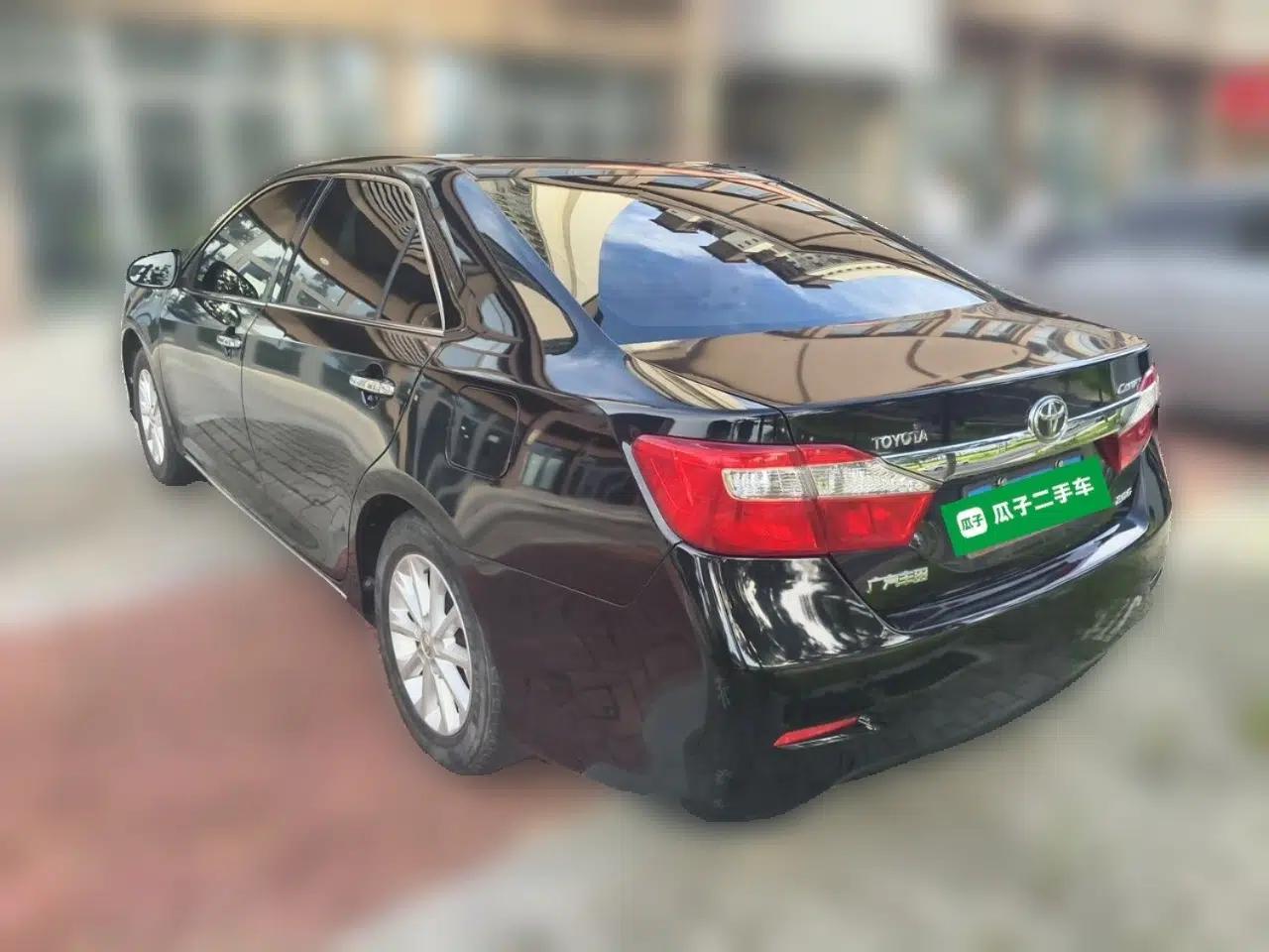 Toyota Camry 2012 2.0G Luxury Edition — миниатюра 4