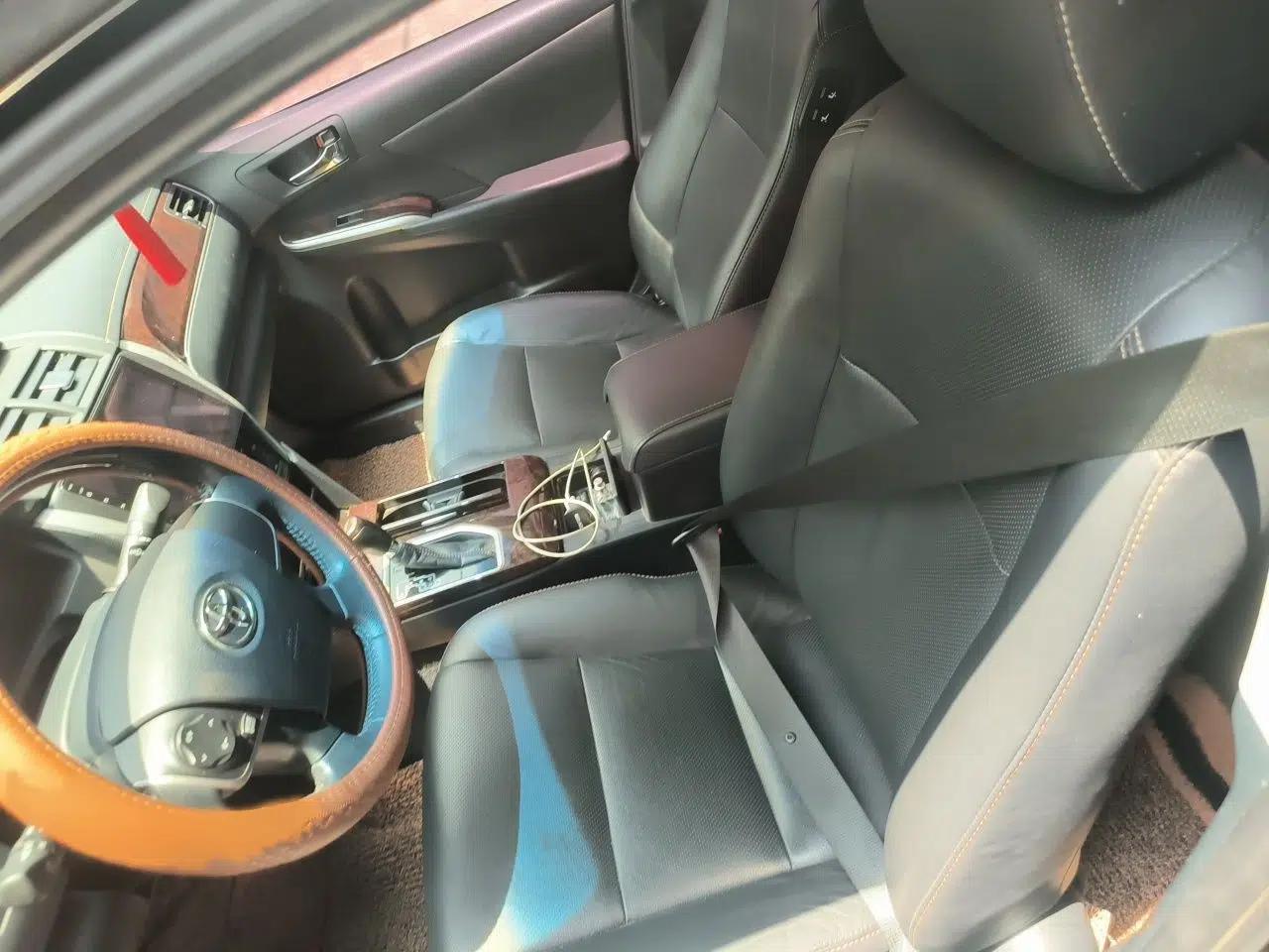Toyota Camry 2016 2.0G 10th Anniversary Leading Edition — миниатюра 14