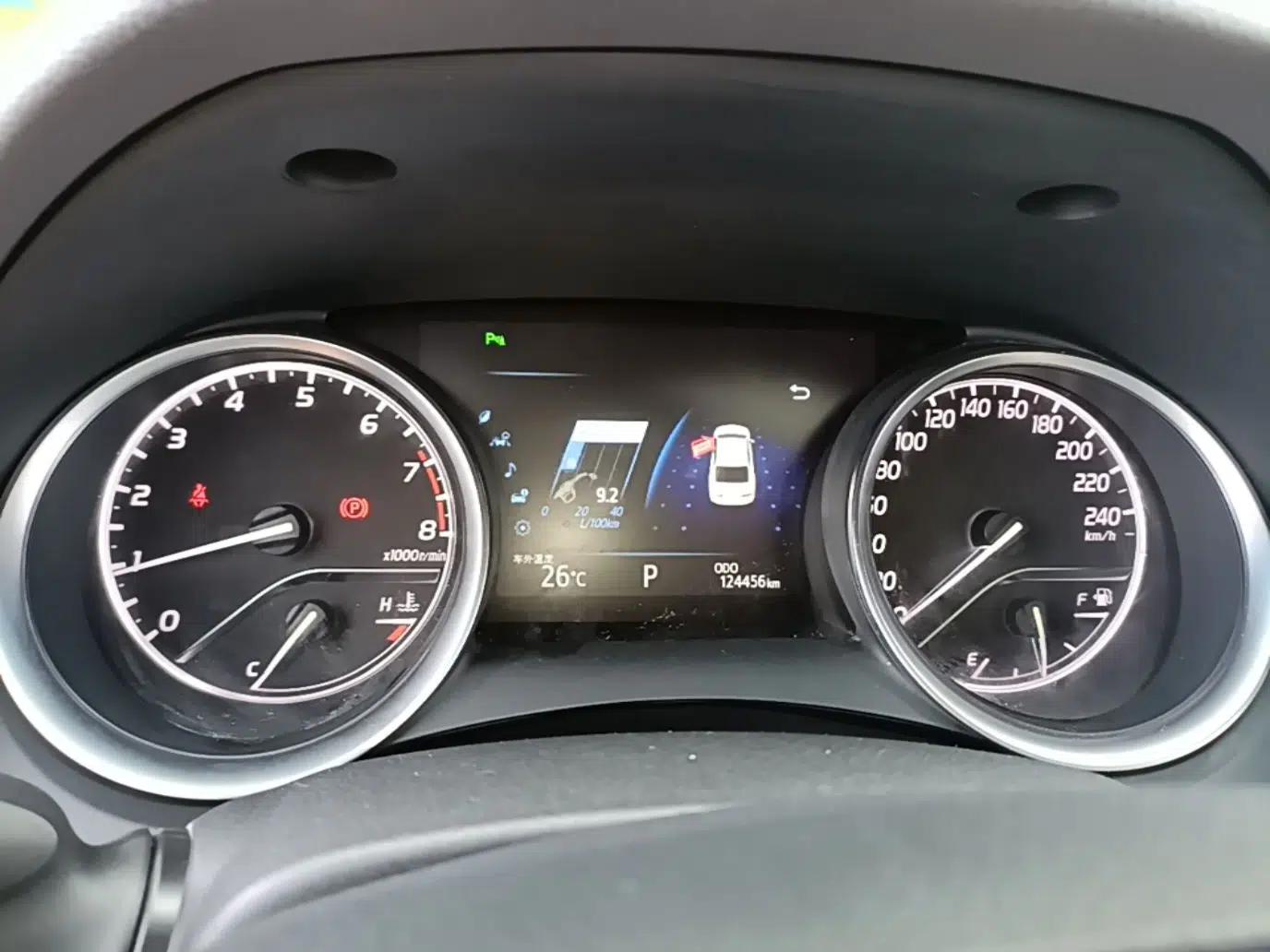 Toyota Camry 2018 2.0G Luxury Edition — миниатюра 14