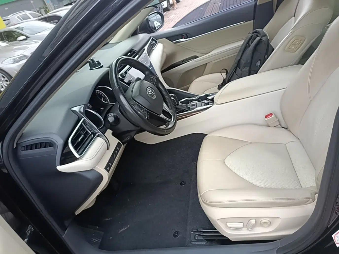 Toyota Camry 2018 2.0G Luxury Edition — миниатюра 17