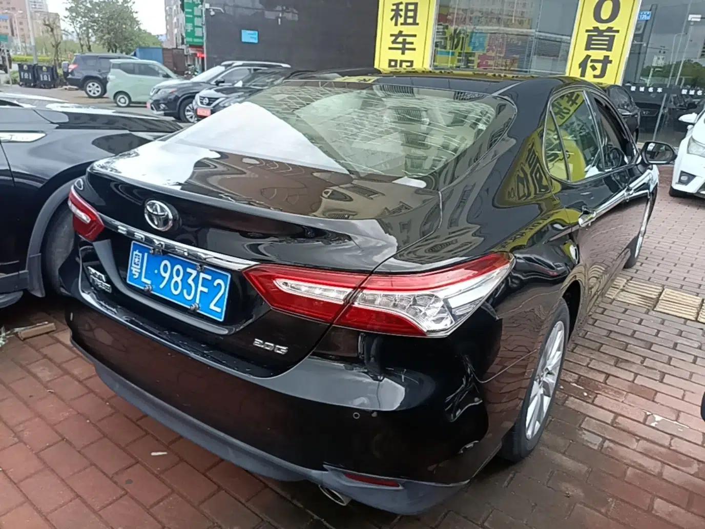 Toyota Camry 2018 2.0G Luxury Edition — миниатюра 6