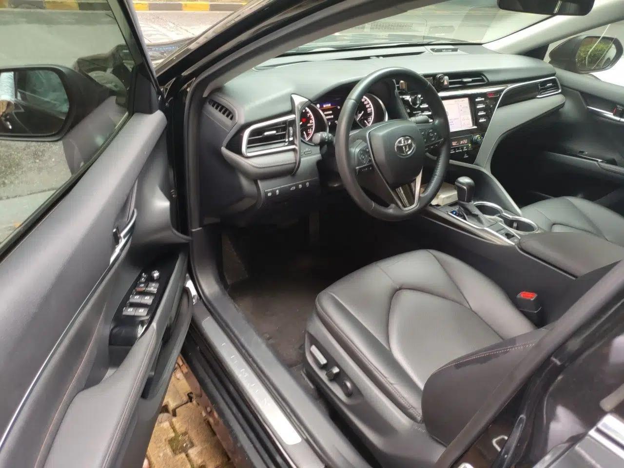 Toyota Camry 2018 2.0G Luxury Edition — миниатюра 16