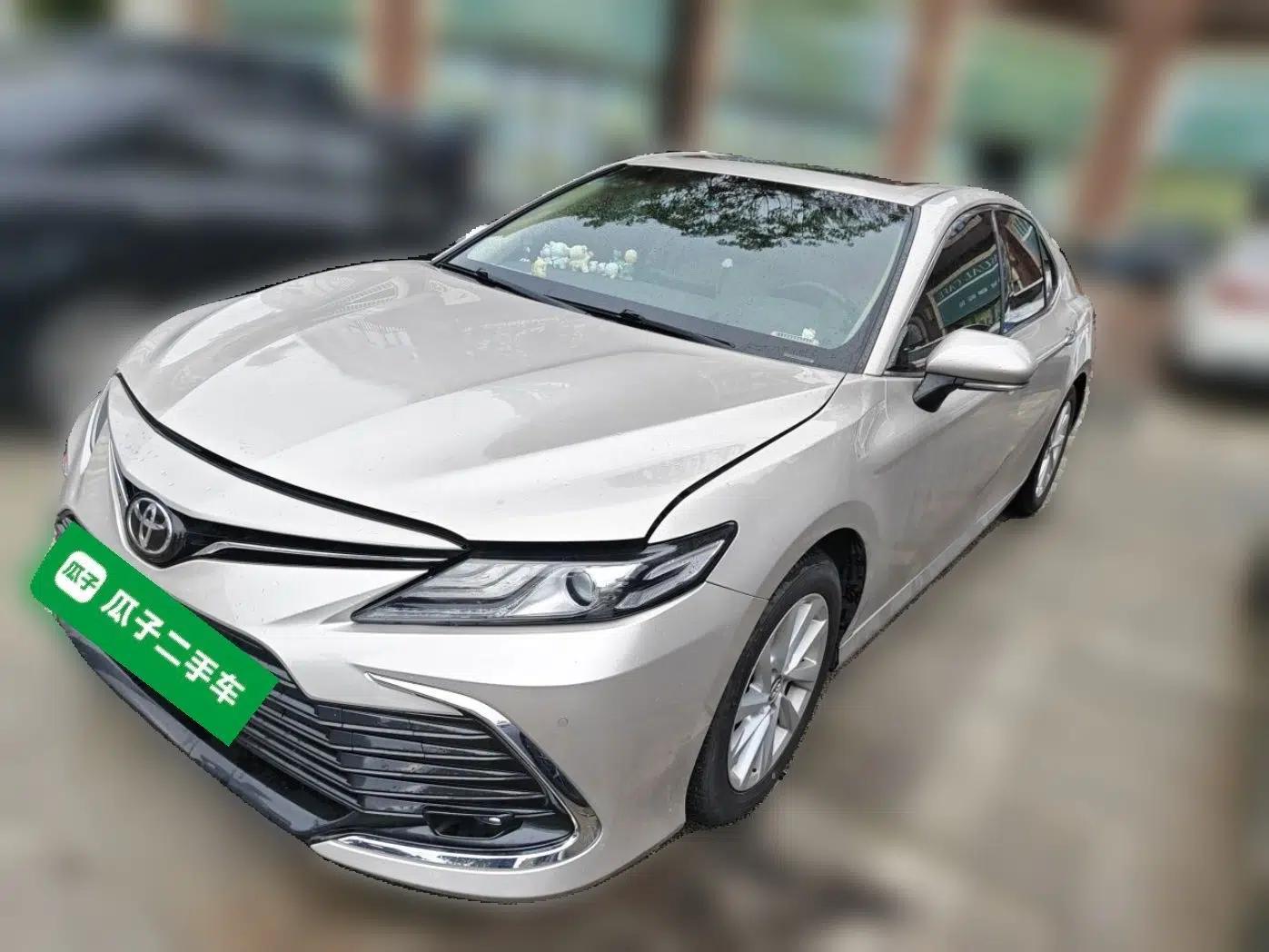Toyota Camry 2021 2.0G Luxury Edition — миниатюра 1