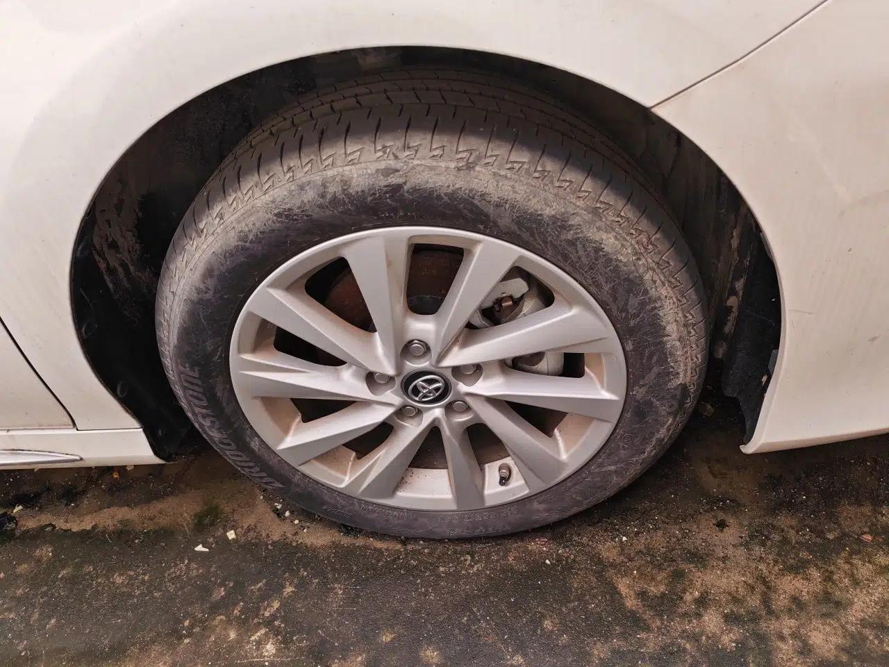 Toyota Camry 2023 2.0G Luxury Edition — миниатюра 5