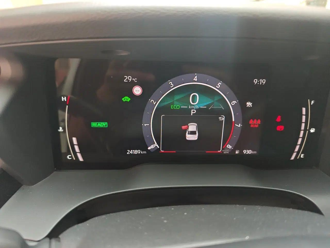 Toyota Camry 2024 Dual-Motor 2.0 HGVP Luxury Edition — миниатюра 11