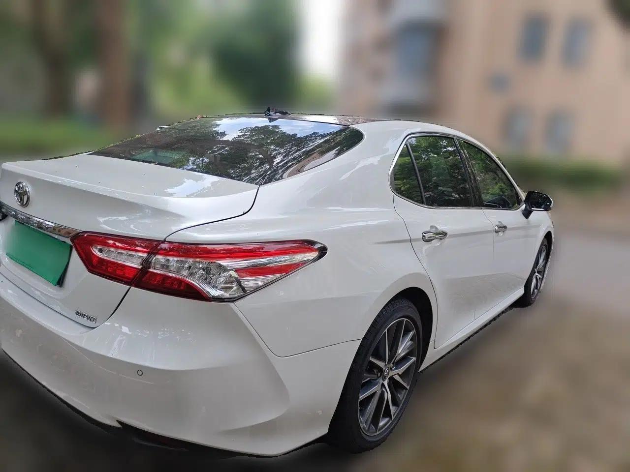 Toyota Camry 2021 2.5G Luxury Edition — миниатюра 6