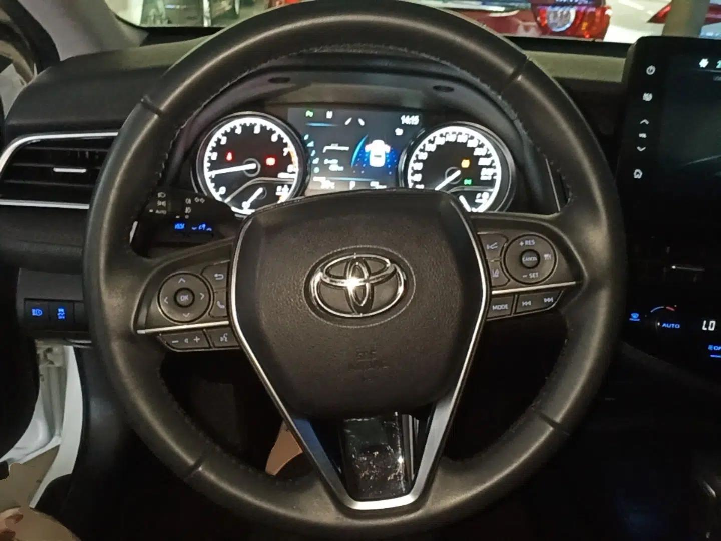 Toyota Camry 2021 2.0G Luxury Edition — миниатюра 13