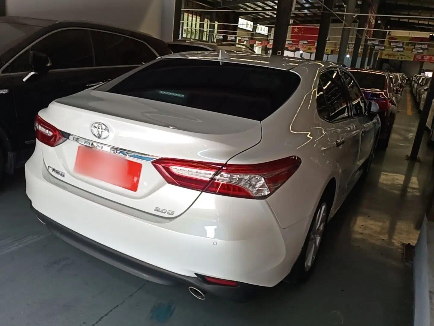 Toyota Camry 2021 2.0G Luxury Edition — миниатюра 6