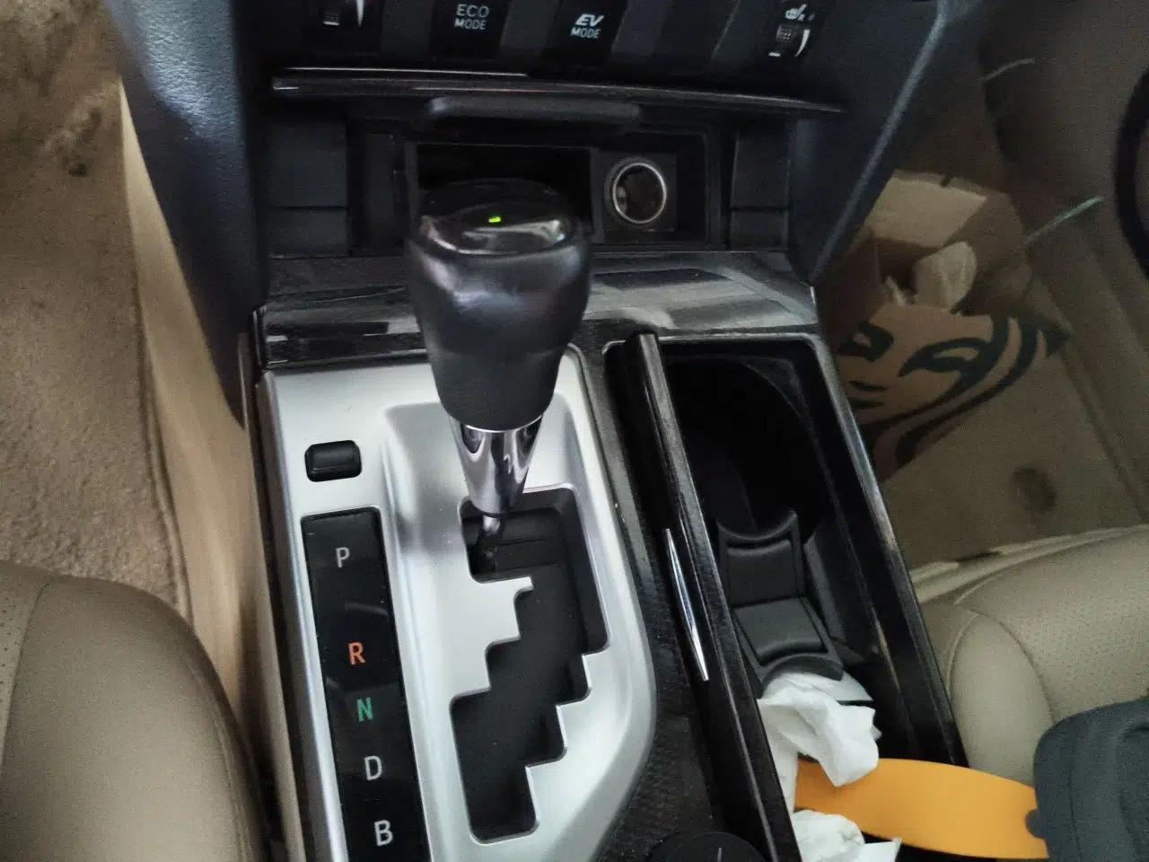 Toyota Camry 2012 Luxurious Edition 2.5HG Zunrui — миниатюра 14