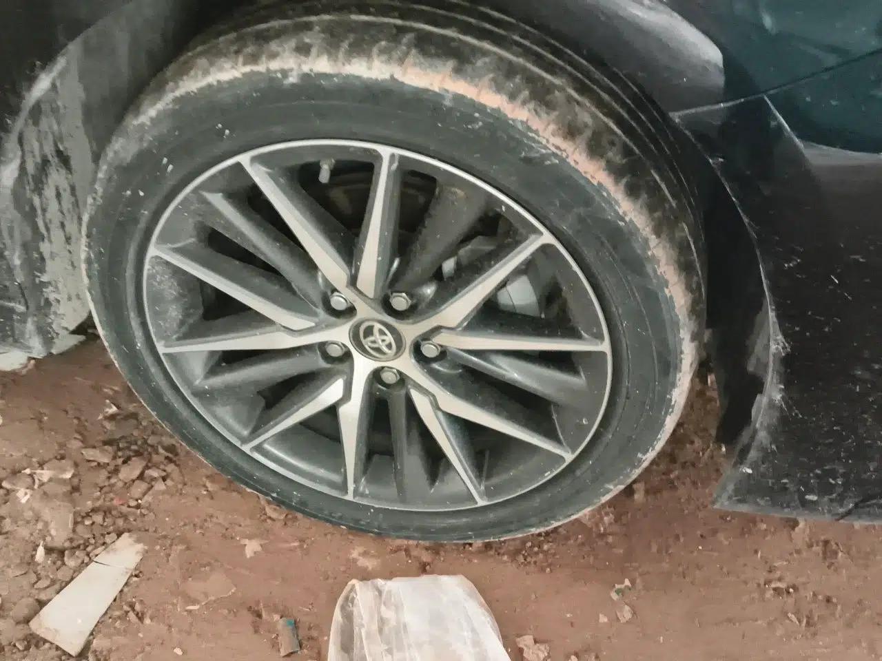 Toyota Camry 2021 2.5G Luxury Edition — миниатюра 8