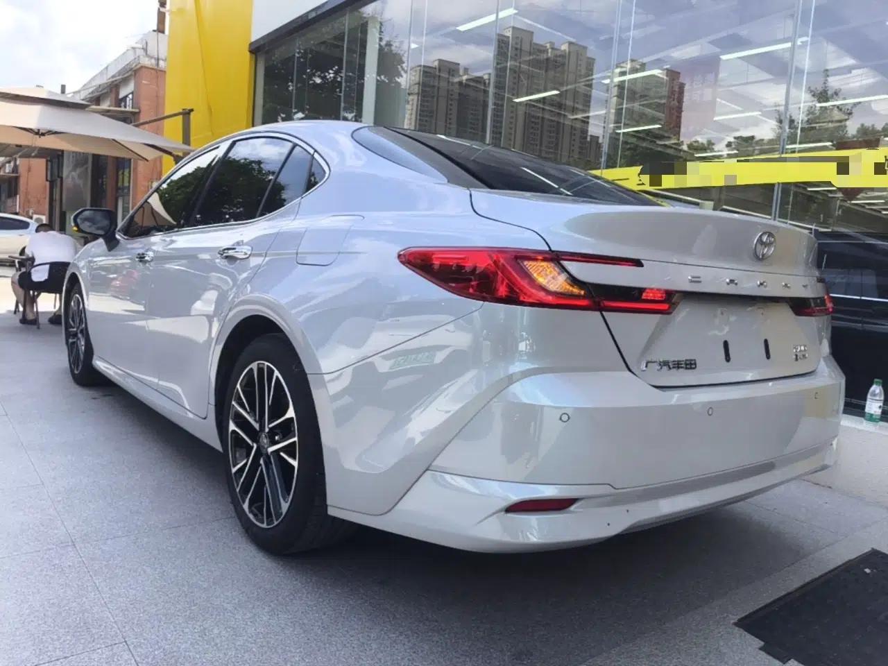Toyota Camry 2024 Dual-Motor 2.0 HG Premium Edition — миниатюра 4