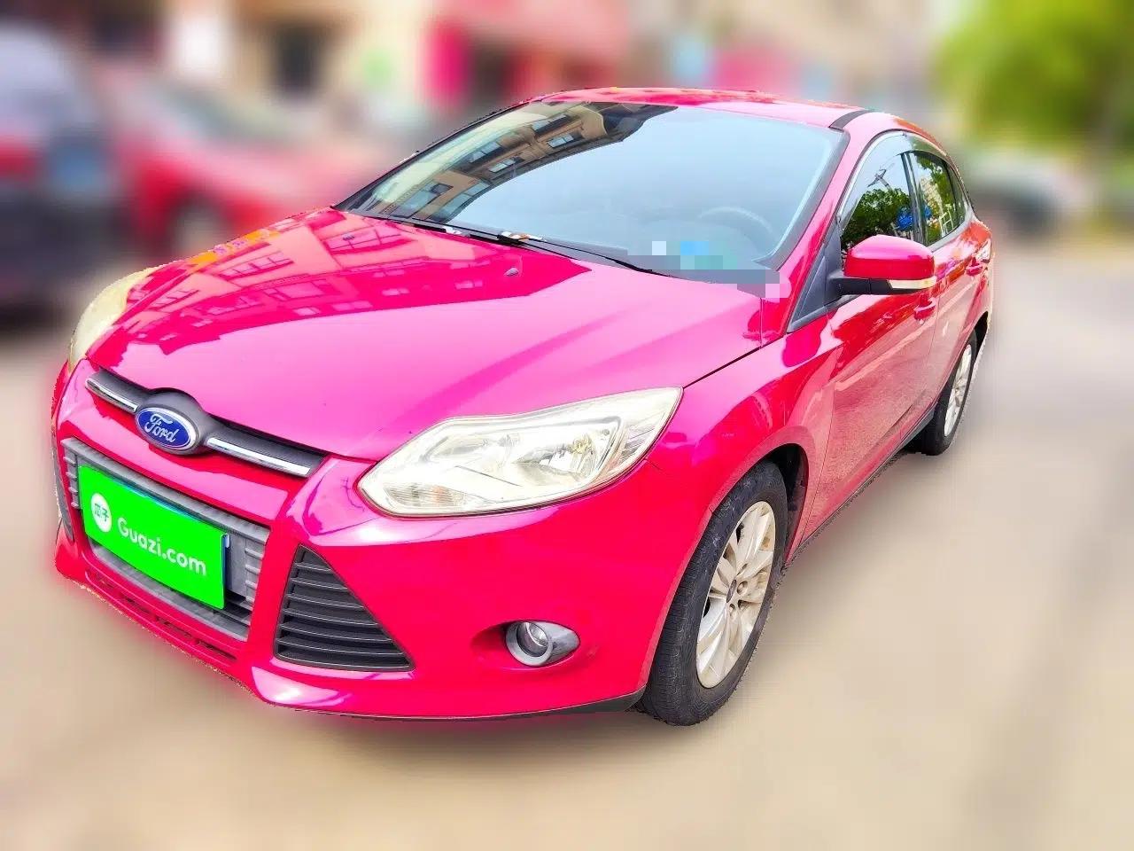 Ford Focus 2013 Sedan Classic 1.8L Automatic Base Model — миниатюра 1