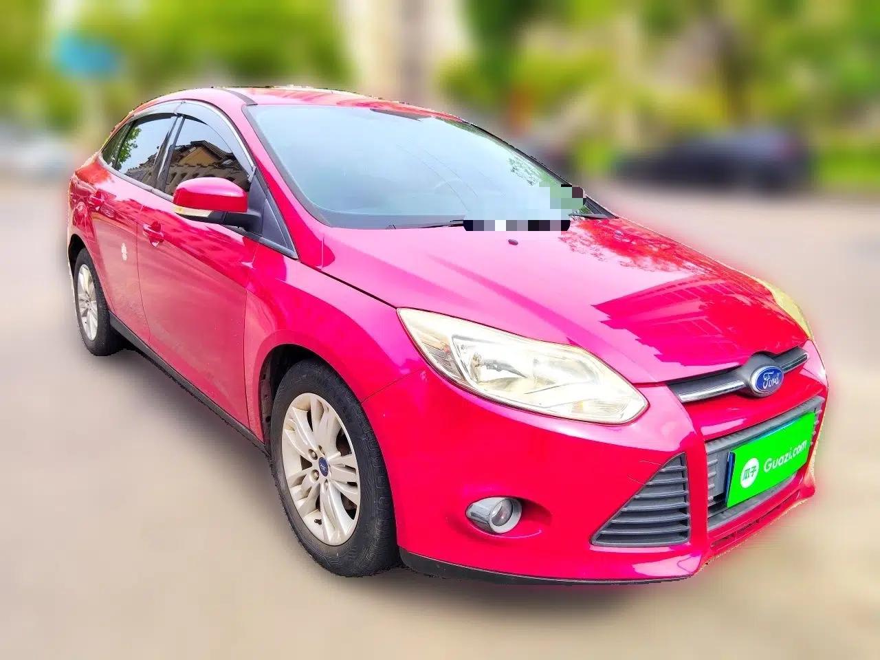 Ford Focus 2013 Sedan Classic 1.8L Automatic Base Model — миниатюра 3