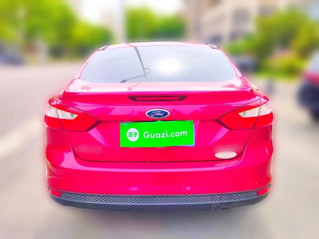 Ford Focus 2013 Sedan Classic 1.8L Automatic Base Model — миниатюра 5